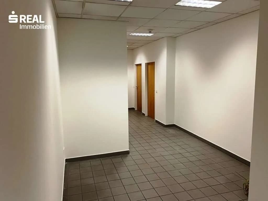 Gewerbeimmobilie mieten in Sankt Pölten – 291 m², € 4.394 – Bild 11 von 17