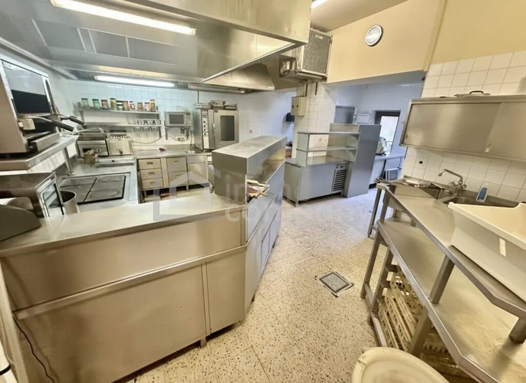 Gewerbeimmobilie mieten in Gänserndorf – 480 m², € 3.200 – Bild 9 von 11