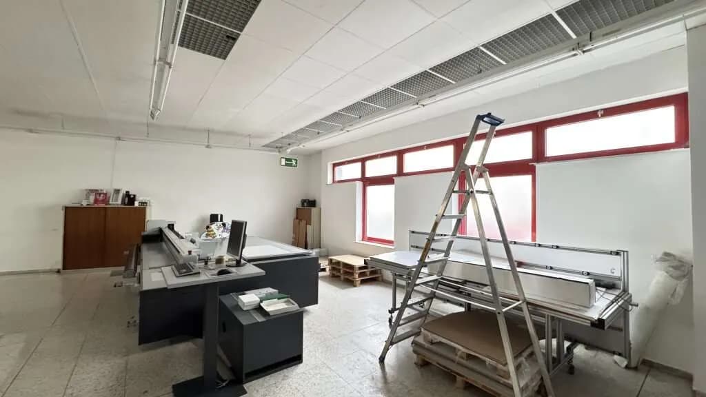 Gewerbeimmobilie kaufen in Wien – 350 m², € 980.000