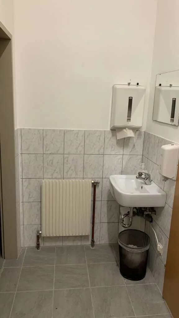 1-Zimmer-Gewerbeimmobilie mieten in Hollabrunn – 96 m², € 818 – Bild 6 von 6