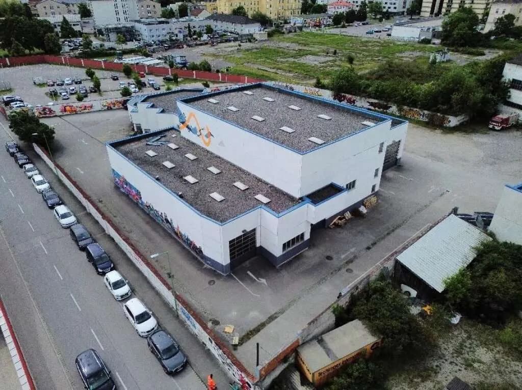 Immobilie mieten in Wels – 3 300 m² – Bild 2 von 12