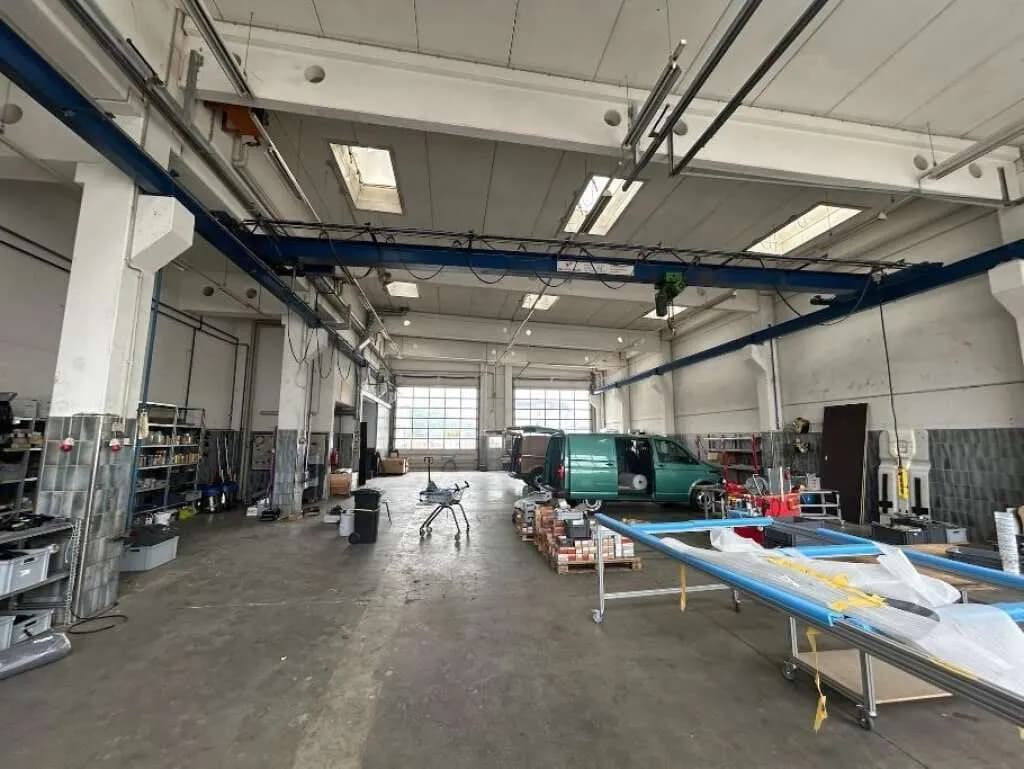 Immobilie mieten in Wels – 3 300 m² – Bild 7 von 12