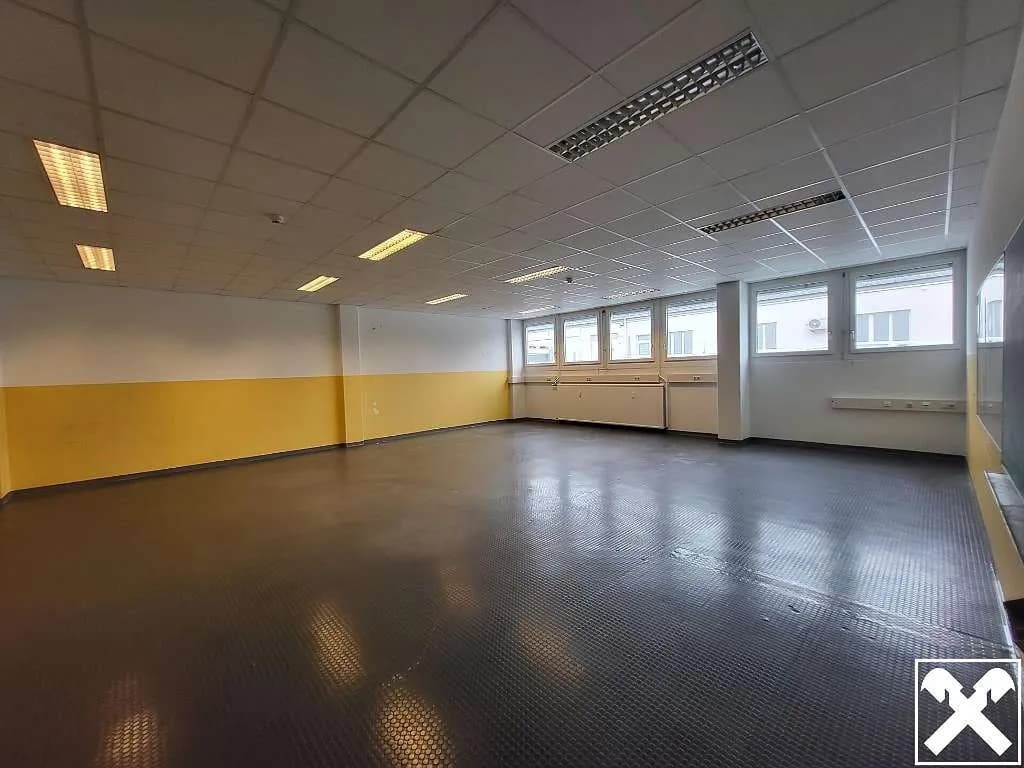 Gewerbeimmobilie mieten in Linz Land – € 13.218