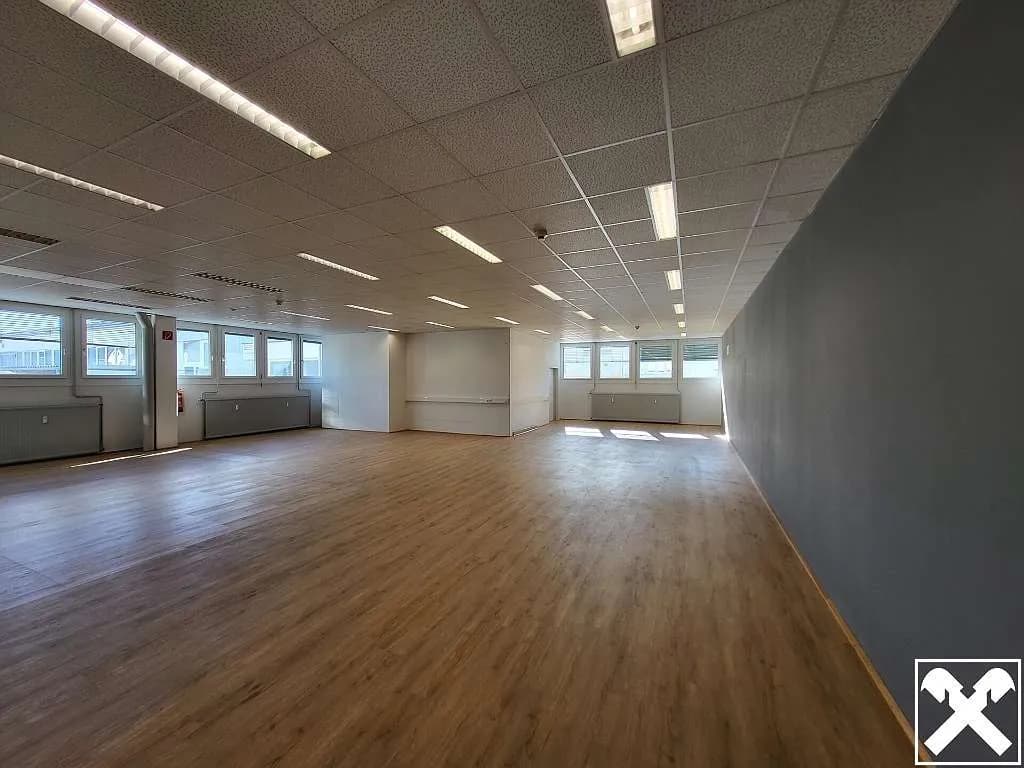 Gewerbeimmobilie mieten in Linz Land – € 2.159