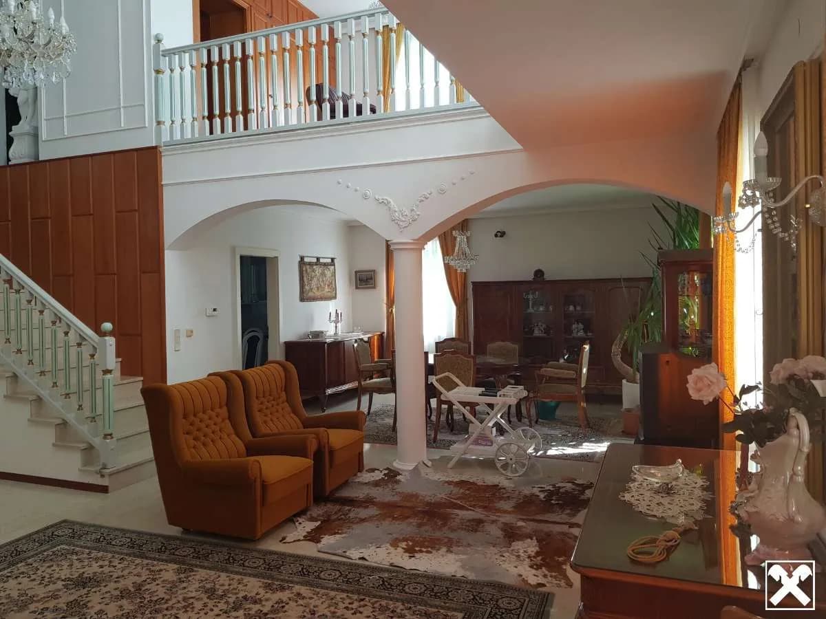 8-Zimmer-Gewerbeimmobilie kaufen in Krems Land – 270,19 m², € 680.000 – Bild 6 von 41