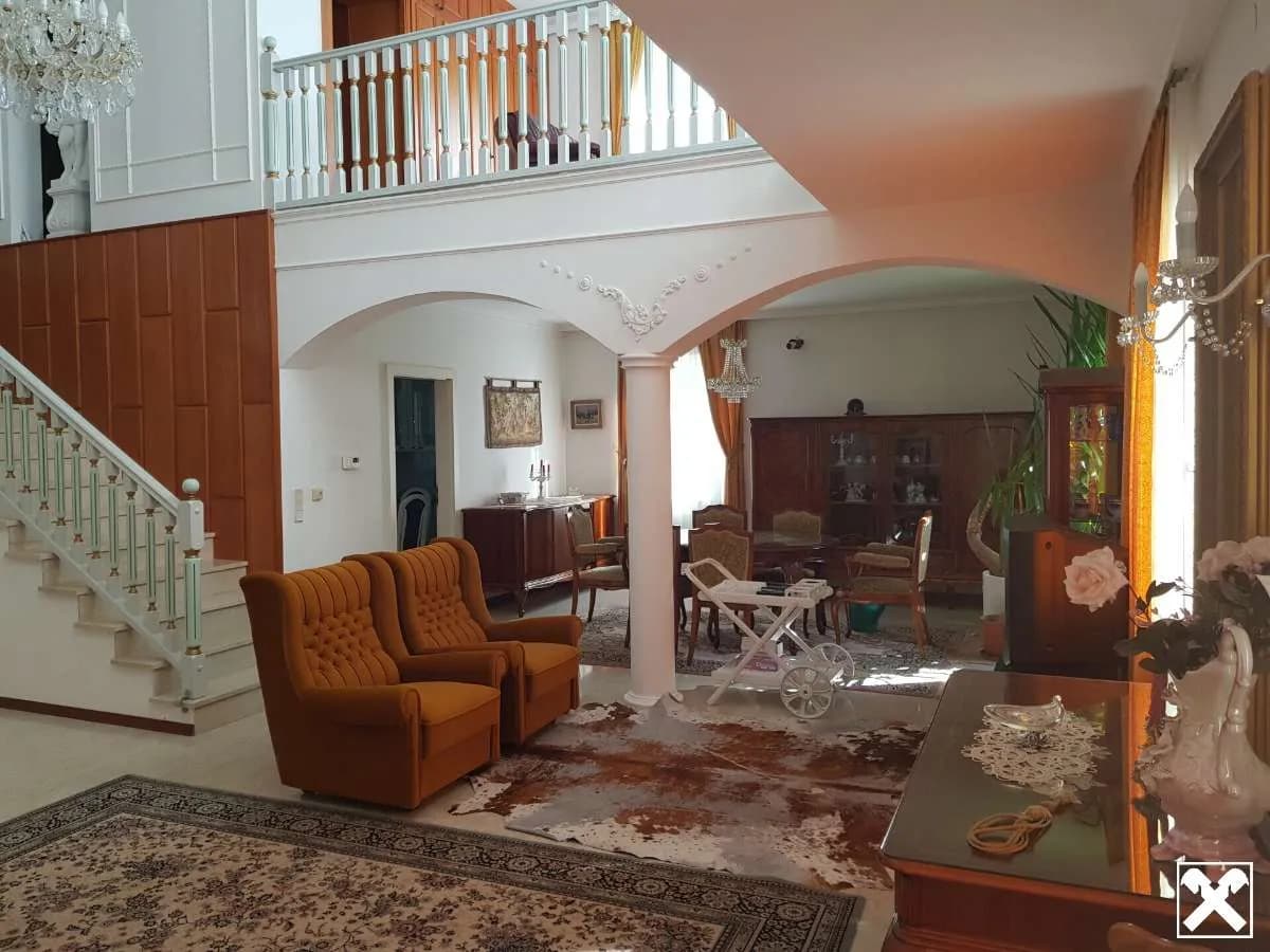 8-Zimmer-Gewerbeimmobilie kaufen in Krems Land – 270,19 m², € 680.000 – Bild 8 von 41