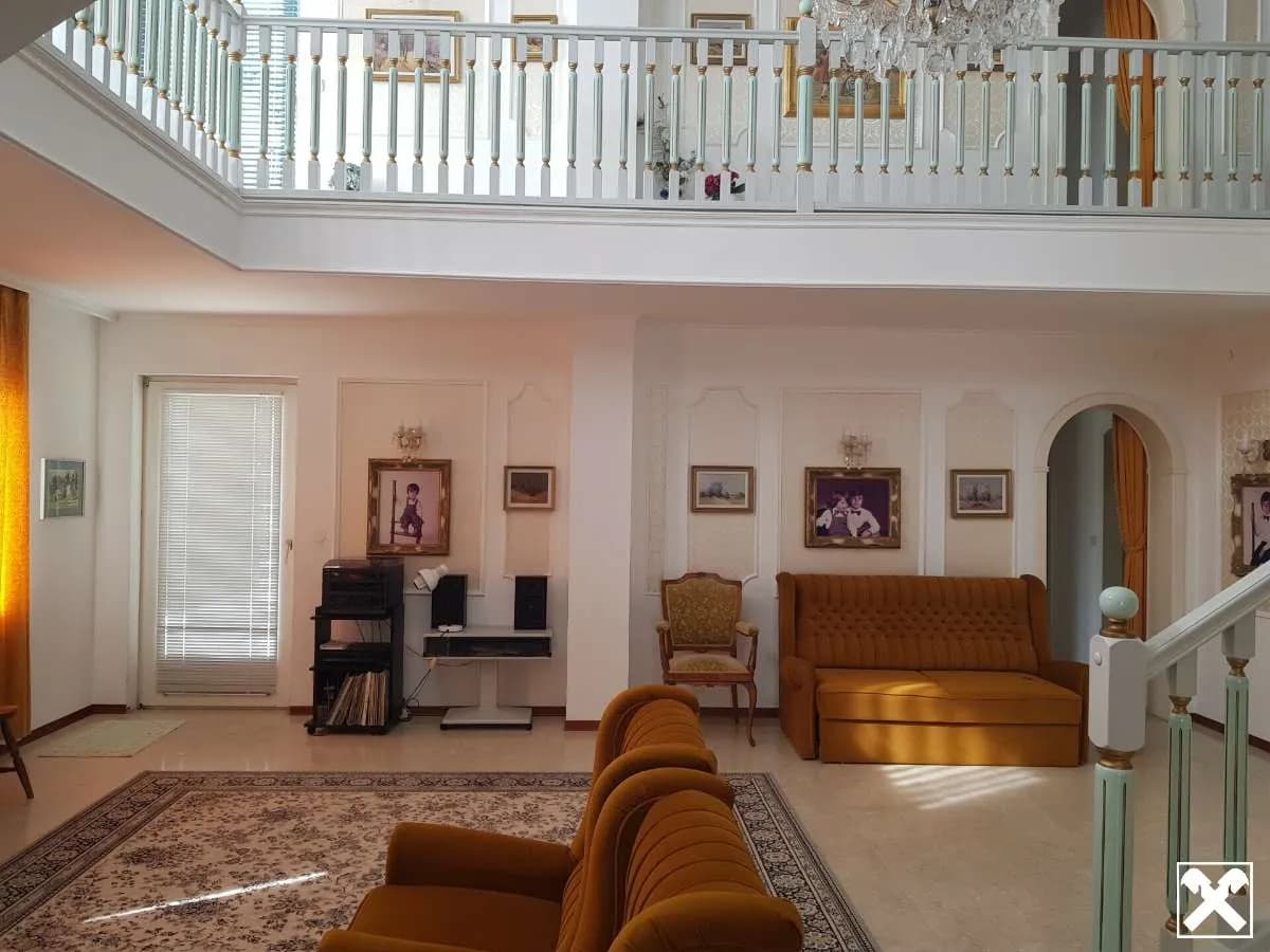 8-Zimmer-Gewerbeimmobilie kaufen in Krems Land – 270,19 m², € 680.000 – Bild 10 von 41