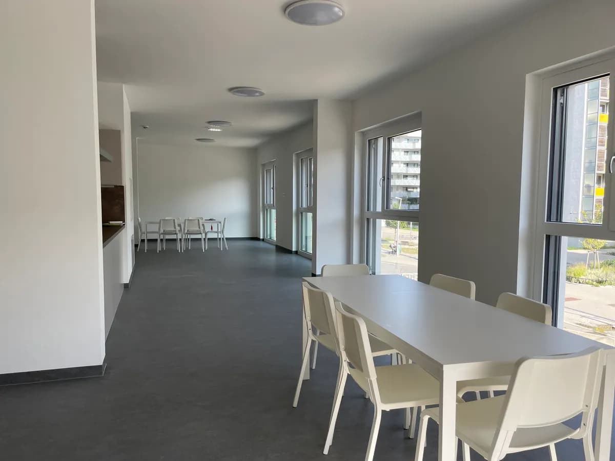 2-Zimmer-Gewerbeimmobilie mieten in Wien – 70 m², € 1.614 – Bild 13 von 13
