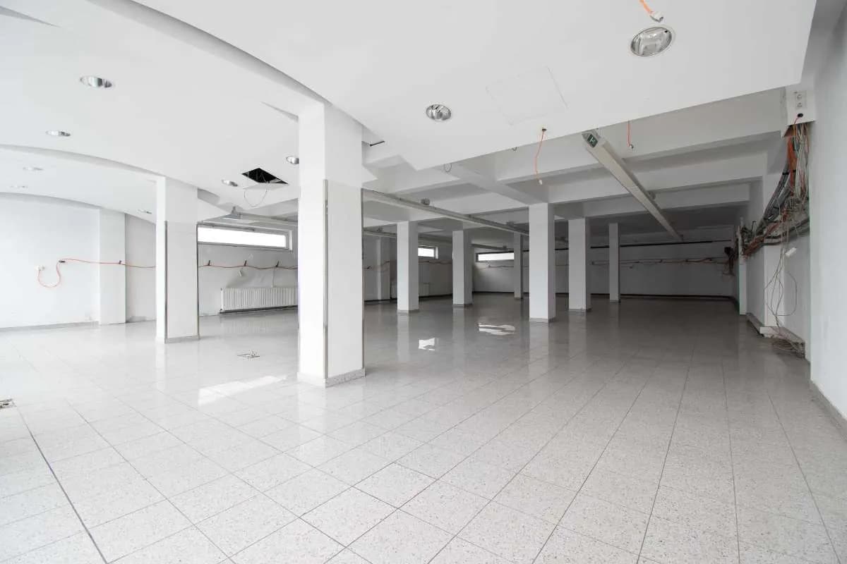 2-Zimmer-Gewerbeimmobilie mieten in Völkermarkt – 300 m², € 2.300 – Bild 3 von 12