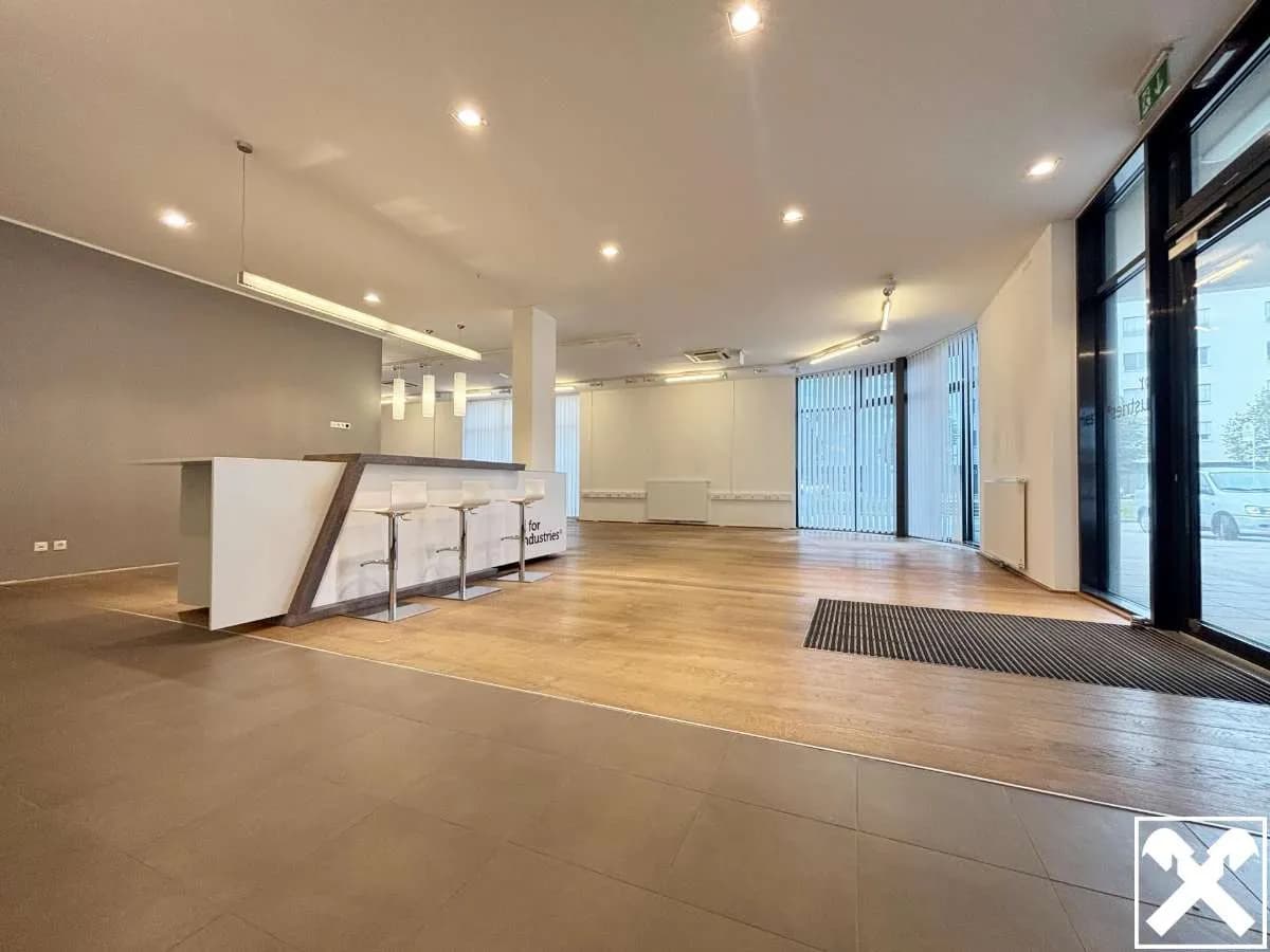 Gewerbeimmobilie mieten in Wels – 254 m² – Bild 1 von 7