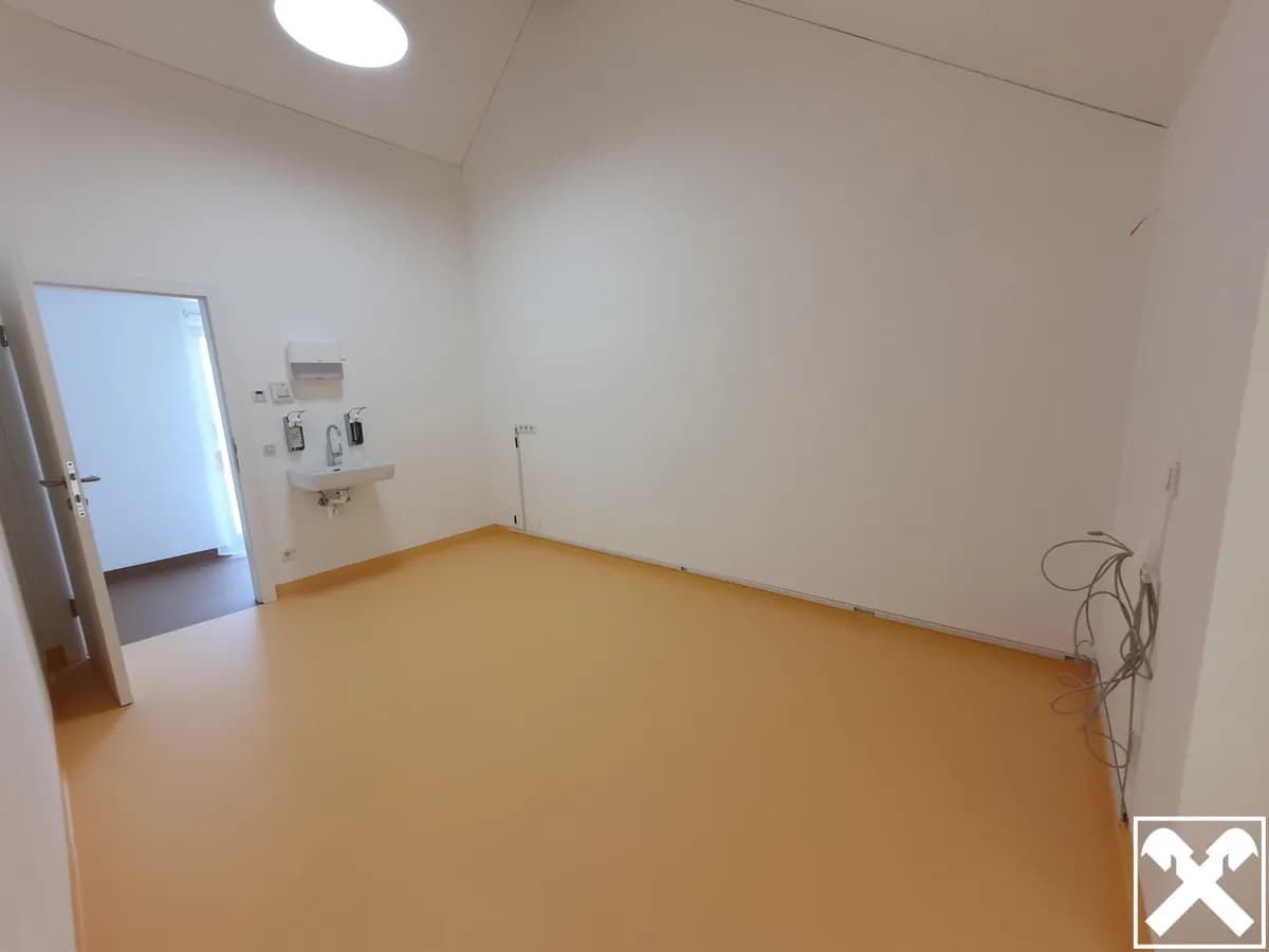 Immobilie mieten in Linz Land – 32 m², € 812 – Bild 4 von 7