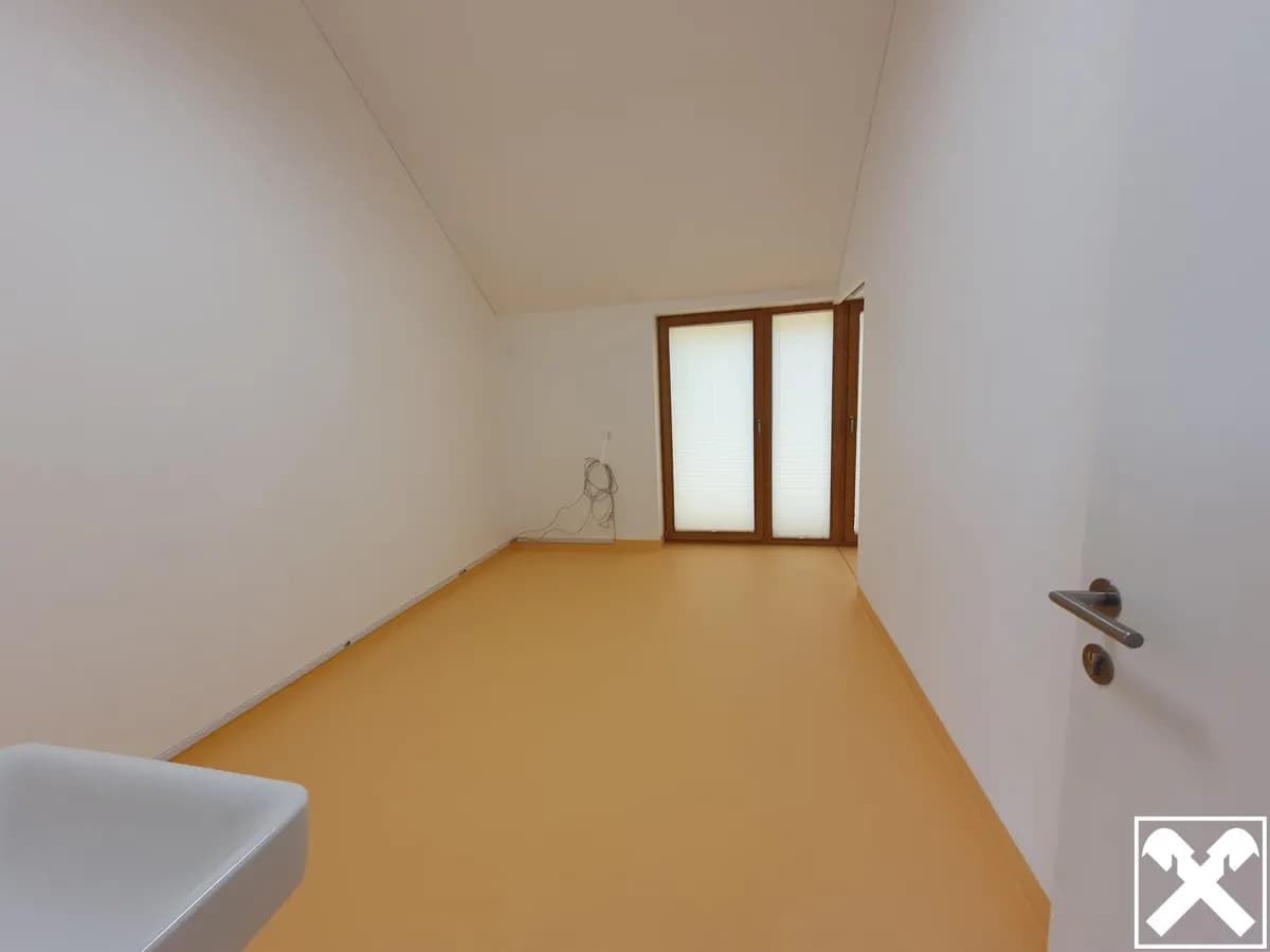 Immobilie mieten in Linz Land – 32 m², € 812 – Bild 5 von 7