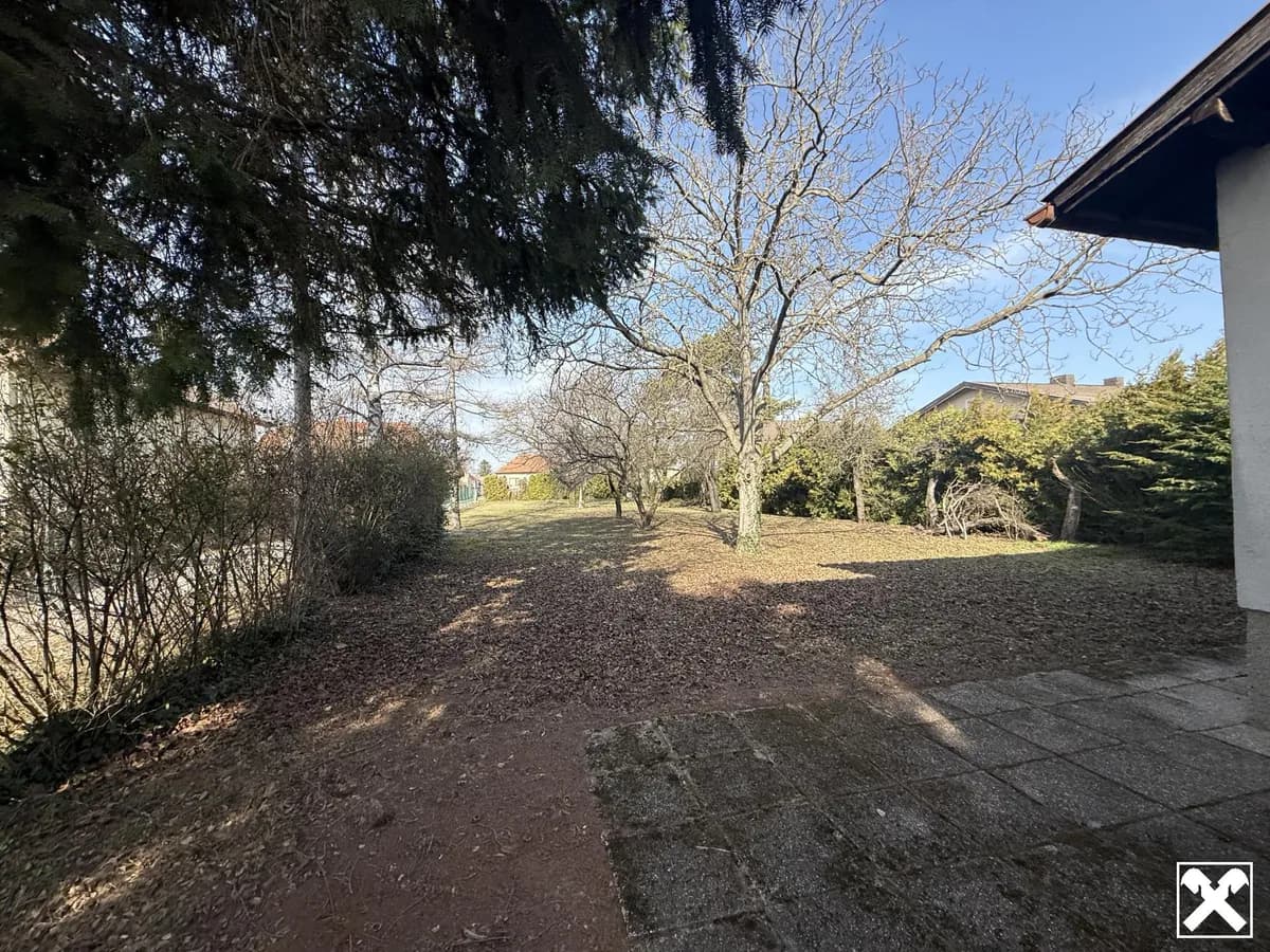 Grundstück kaufen in Baden – 1 565 m², € 570.000