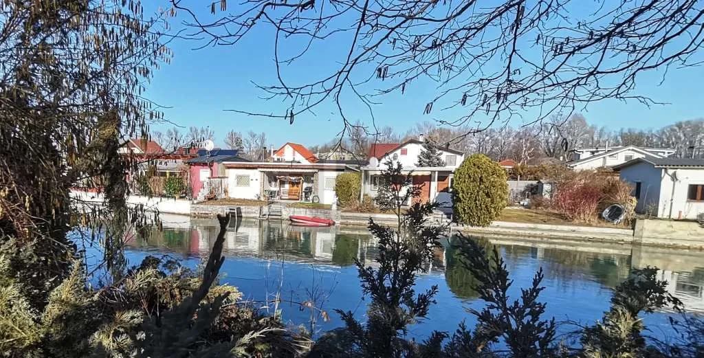 Grundstück kaufen in Baden – 720 m², € 450.000