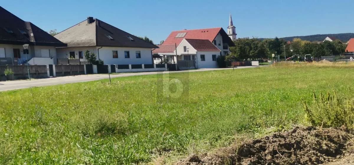 Grundstück kaufen in Eisenstadt - Umgebung – 596 m², € 161.000