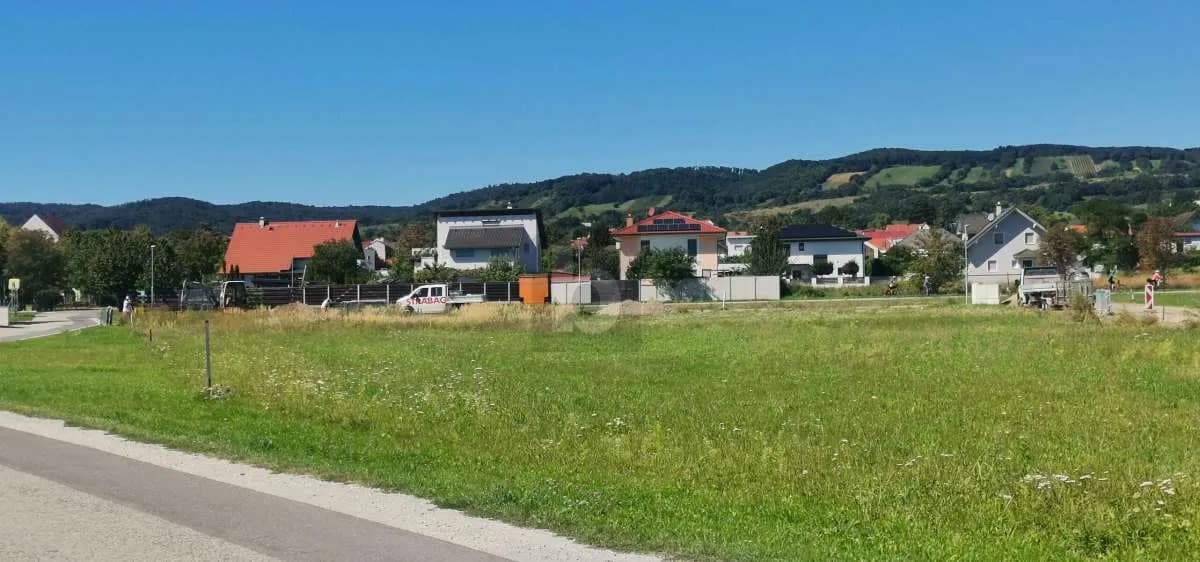 Grundstück kaufen in Eisenstadt - Umgebung – 2 376 m², € 642.000