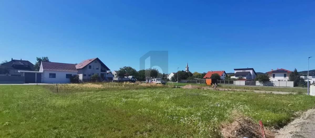 Grundstück kaufen in Eisenstadt - Umgebung – 2 376 m², € 642.000 – Bild 2 von 6