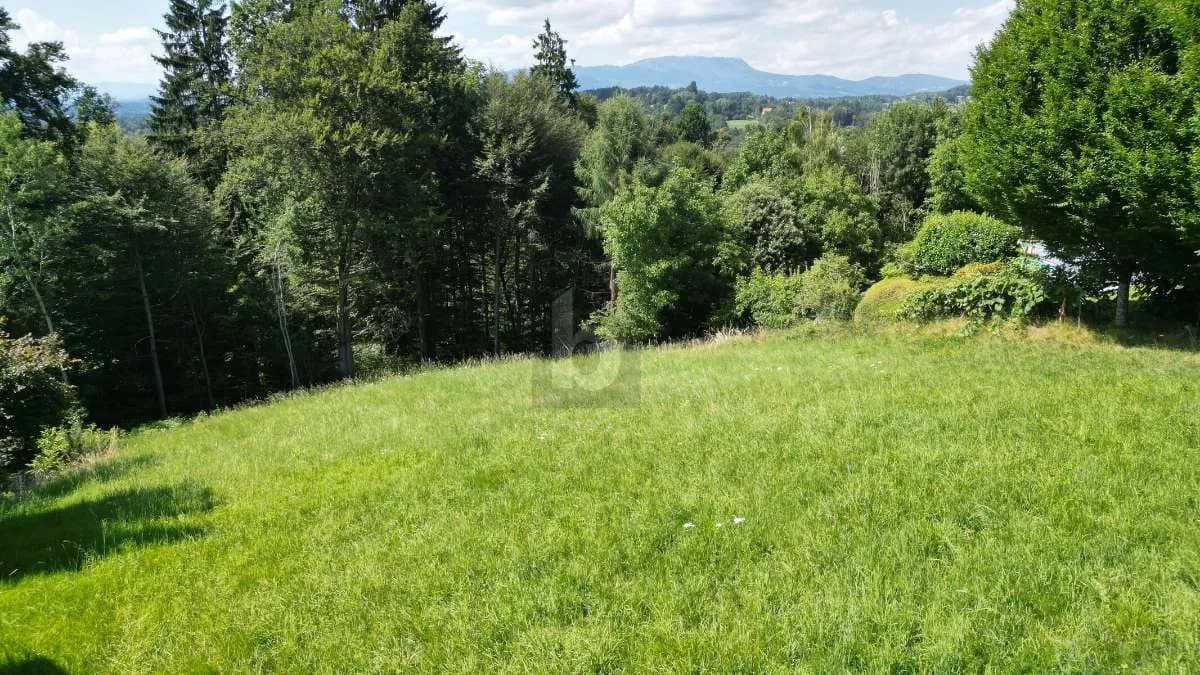 Grundstück kaufen in Graz-Umgebung – 1 485 m², € 349.000