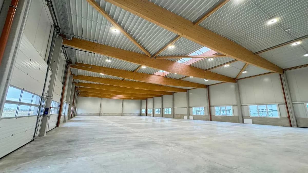 Gewerbeimmobilie mieten in Mödling – 1 374 m², € 9 – Bild 4 von 15