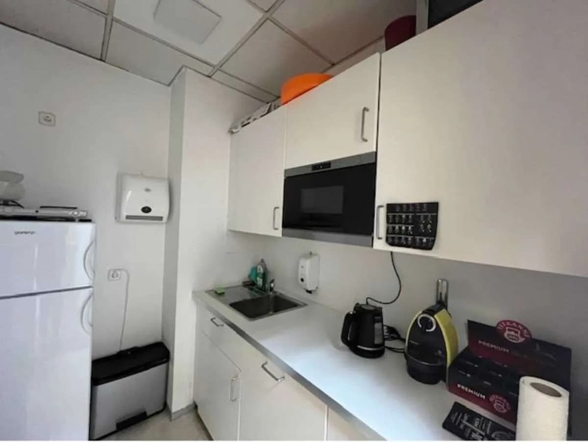 Gewerbeimmobilie mieten in Wien – 29 m², € 11 – Bild 10 von 13