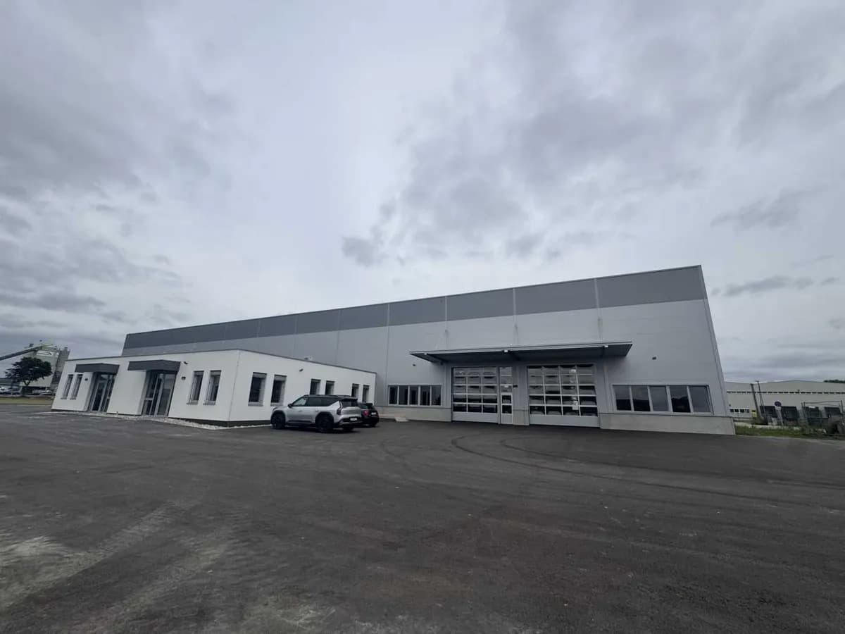 Gewerbeimmobilie mieten in Korneuburg – 983 m², € 9