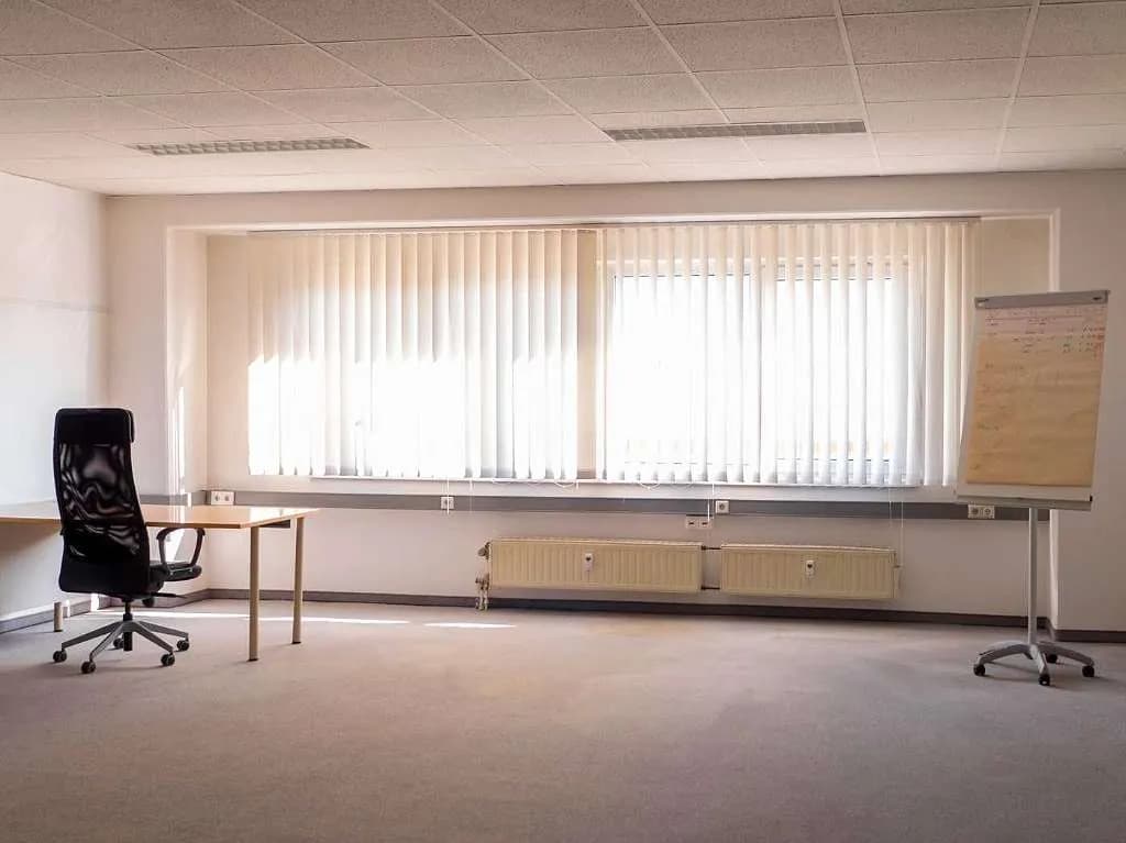 Gewerbeimmobilie mieten in Baden – 136 m², € 7 – Bild 12 von 16