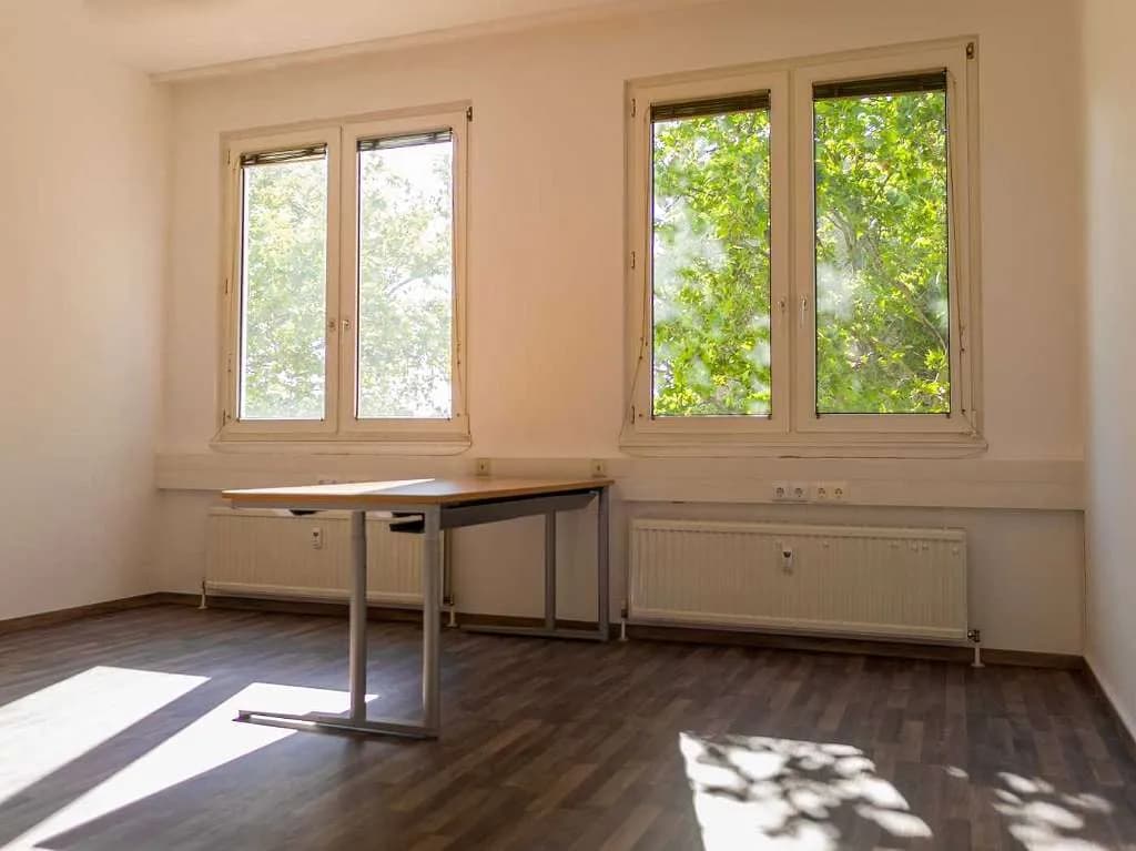 Gewerbeimmobilie mieten in Baden – 136 m², € 7 – Bild 13 von 16
