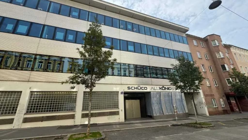 Gewerbeimmobilie mieten in Wien – 302 m², € 13