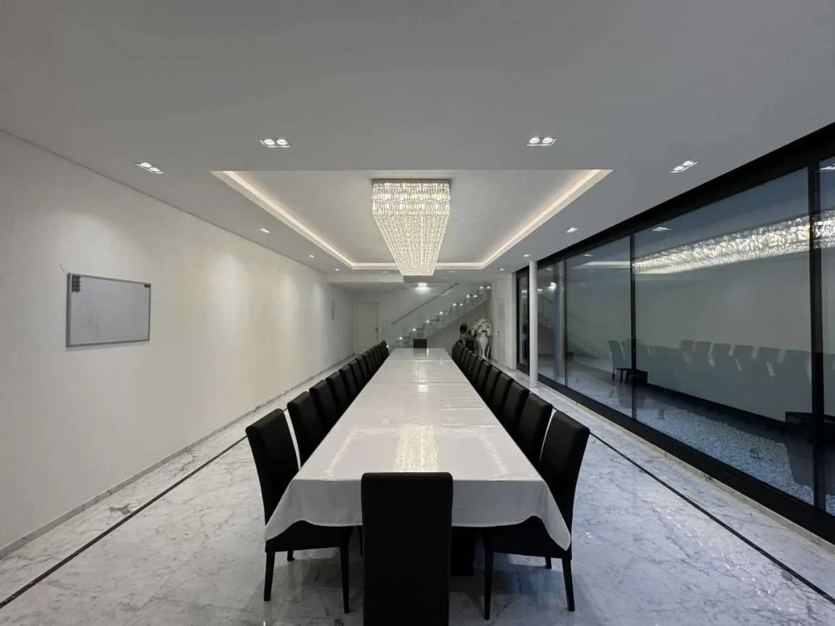 Gewerbeimmobilie mieten in Wien – 117 m², € 11 – Bild 1 von 15