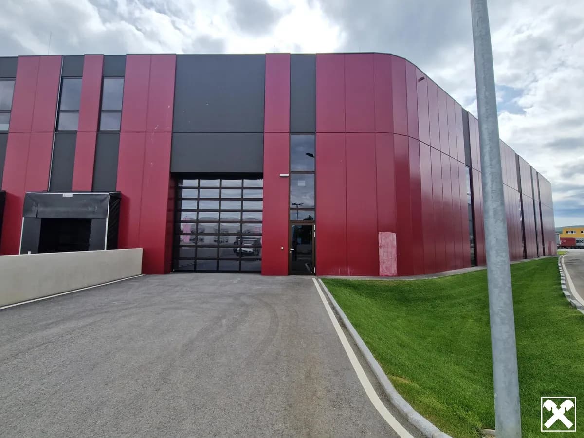 1-Zimmer-Gewerbeimmobilie mieten in Korneuburg – 300 m², € 5.550