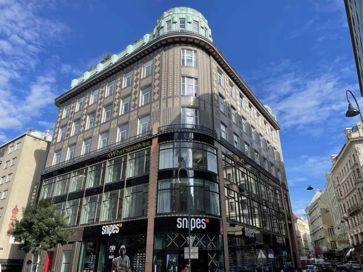 Gewerbeimmobilie mieten in Wien – 638 m², € 24