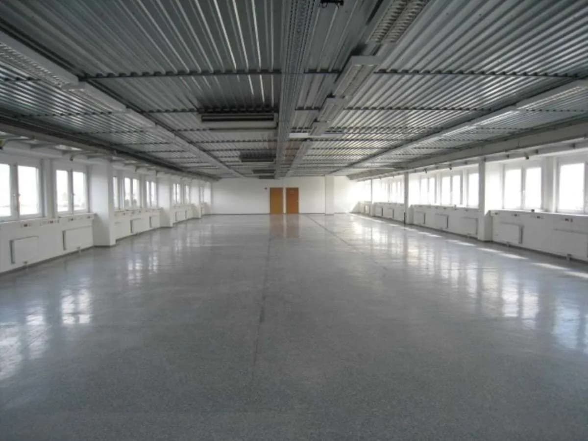 Gewerbeimmobilie mieten in Mödling – 2 082 m², € 6 – Bild 4 von 16