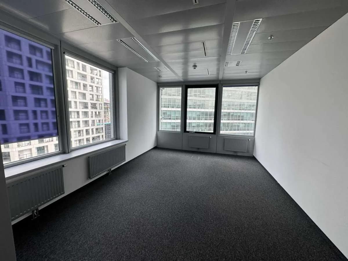 Gewerbeimmobilie mieten in Wien – 363 m², € 12 – Bild 2 von 18