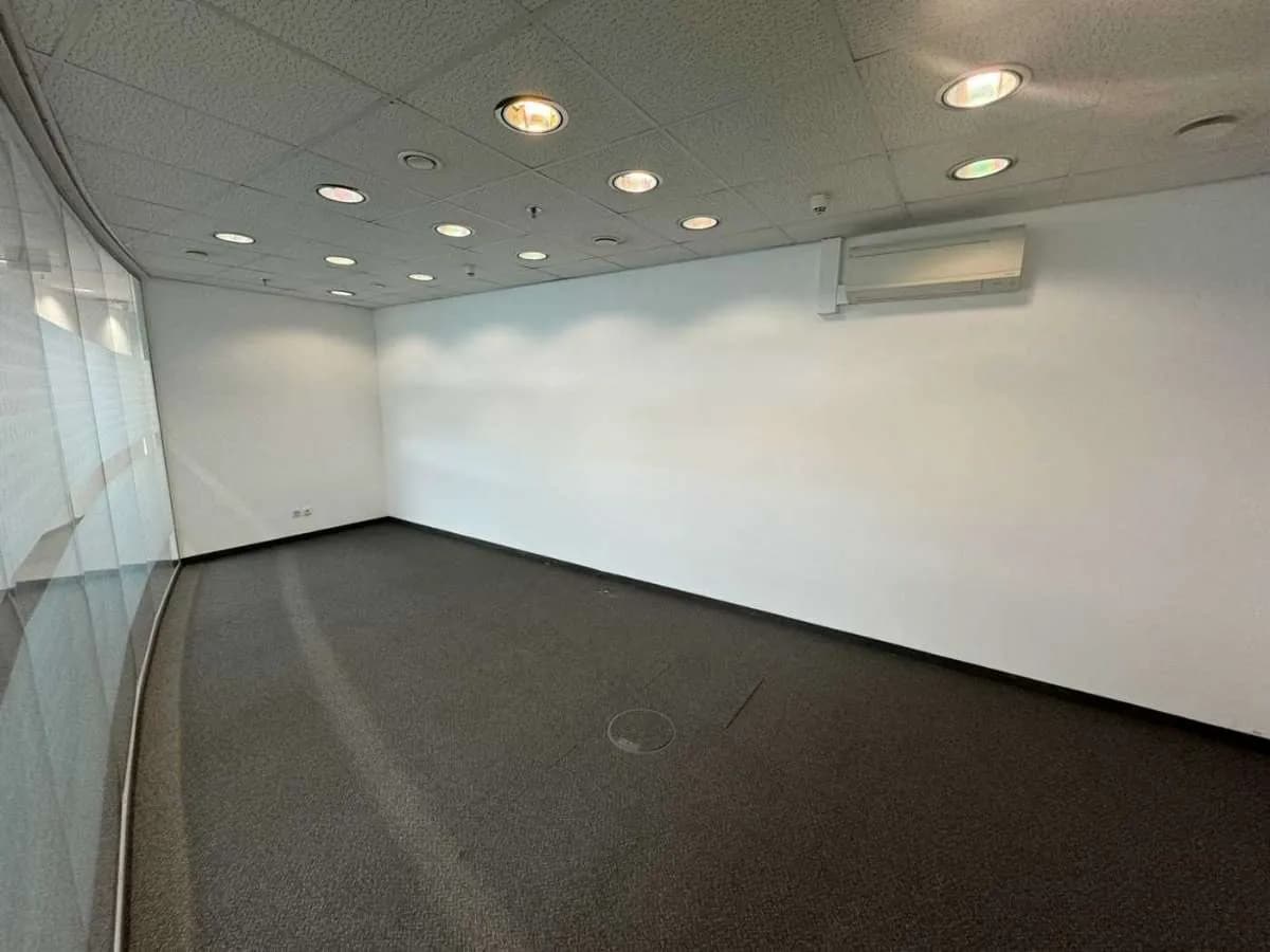 Gewerbeimmobilie mieten in Wien – 363 m², € 12 – Bild 12 von 18