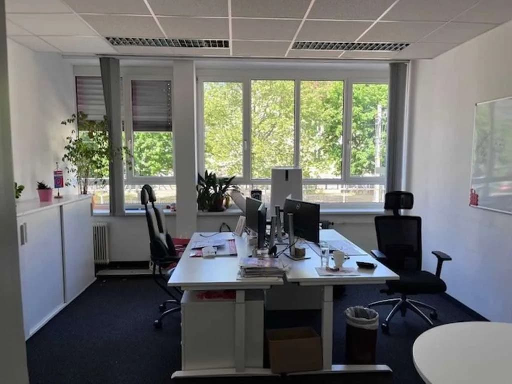Gewerbeimmobilie mieten in Wien – 2 185 m², € 11 – Bild 2 von 15