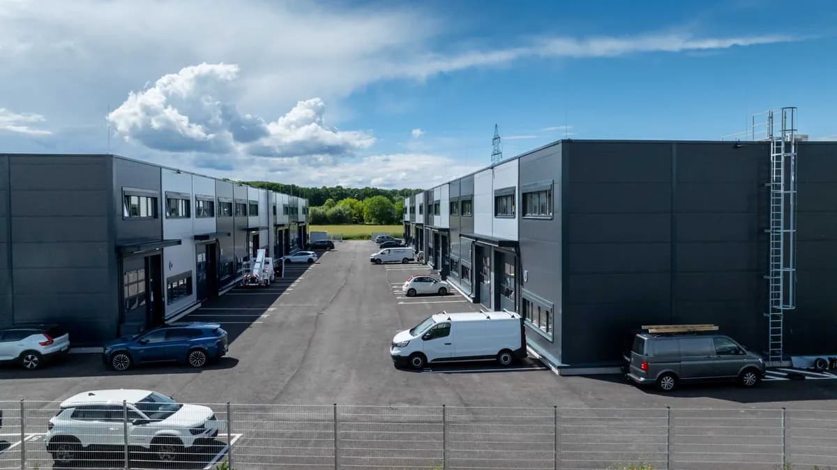 Gewerbeimmobilie mieten in Korneuburg – 396 m², € 10