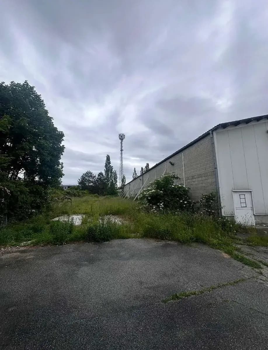 Gewerbeimmobilie kaufen in Neunkirchen – 10 662 m², € 2.500.000 – Bild 3 von 12