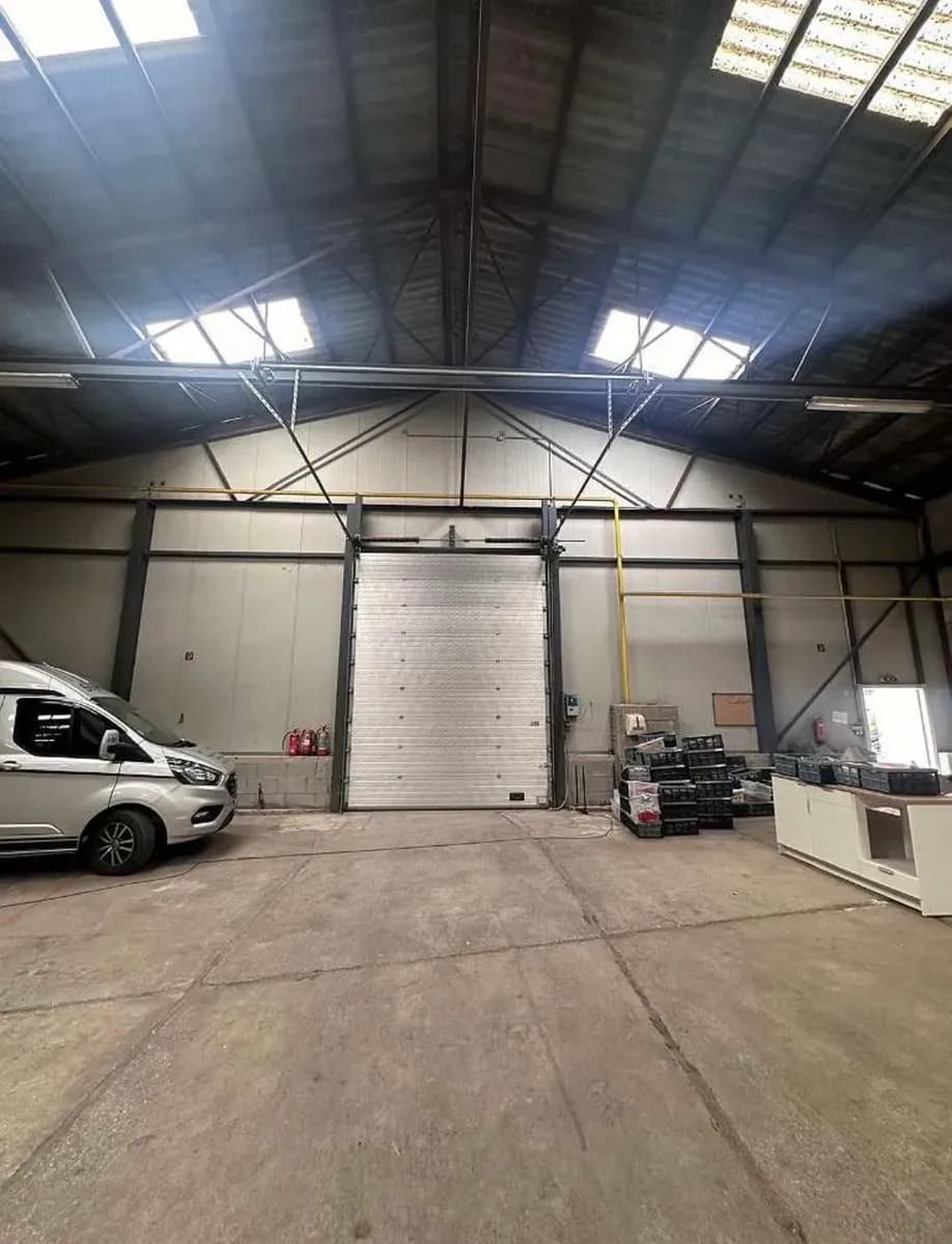 Gewerbeimmobilie kaufen in Neunkirchen – 10 662 m², € 2.500.000 – Bild 9 von 12