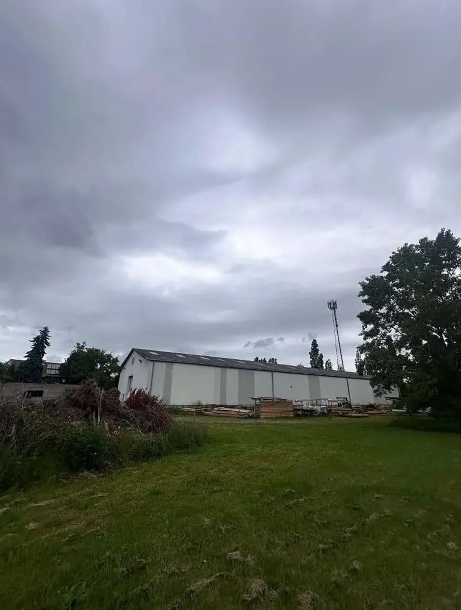 Gewerbeimmobilie kaufen in Neunkirchen – 10 662 m², € 2.500.000 – Bild 10 von 12