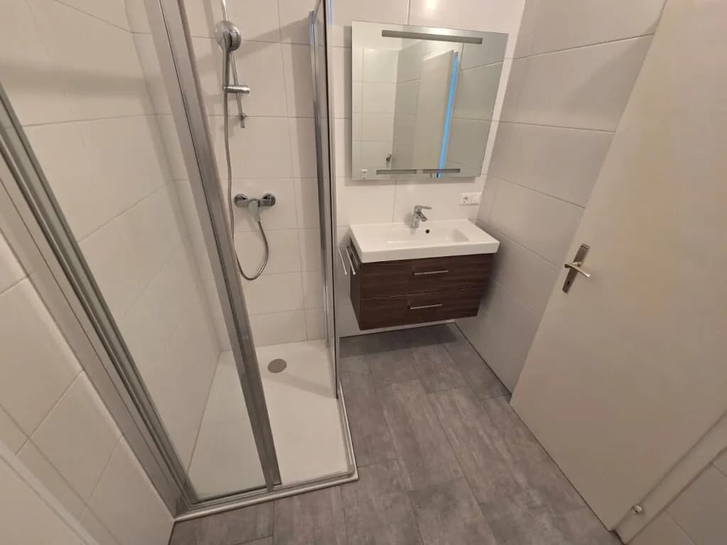 2-Zimmer-Wohnung mieten in Klagenfurt – 60 m², € 925 – Bild 7 von 11