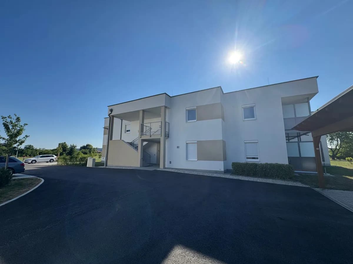 2-Zimmer-Wohnung mieten in Jennersdorf – 50 m², € 608