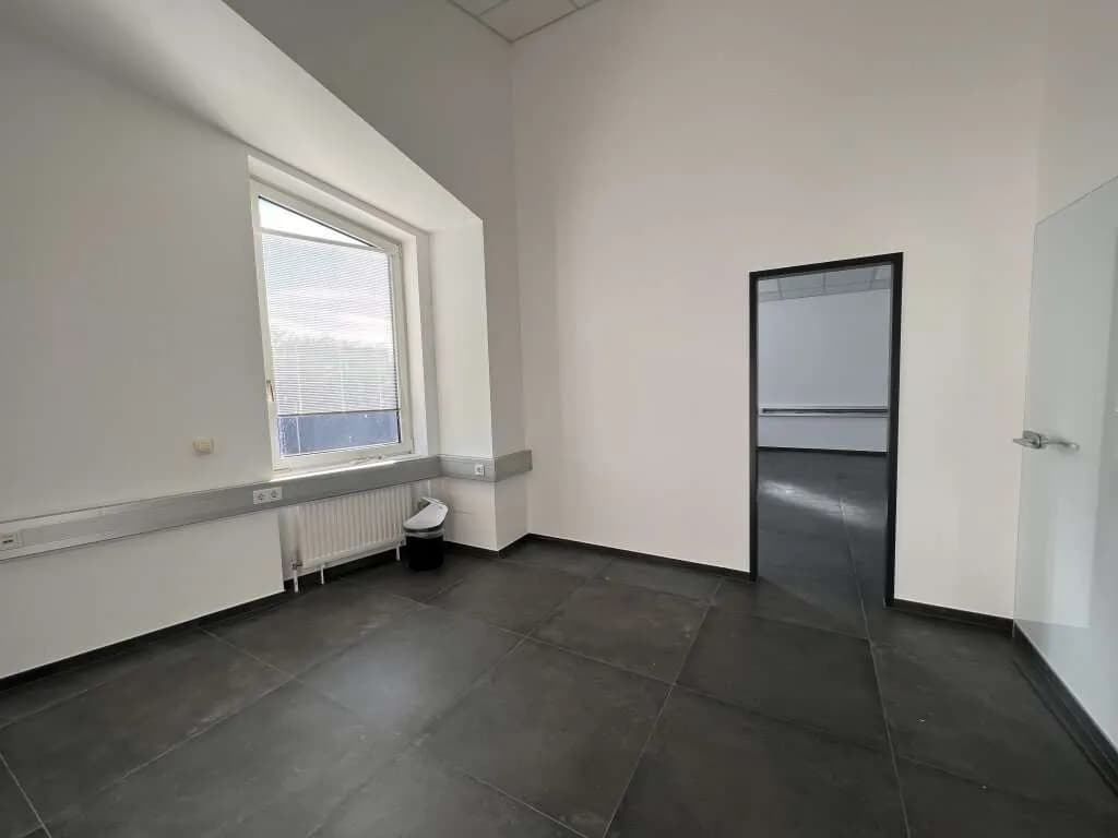6-Zimmer-Gewerbeimmobilie mieten in Graz-Umgebung – 191 m², € 1.710 – Bild 3 von 13