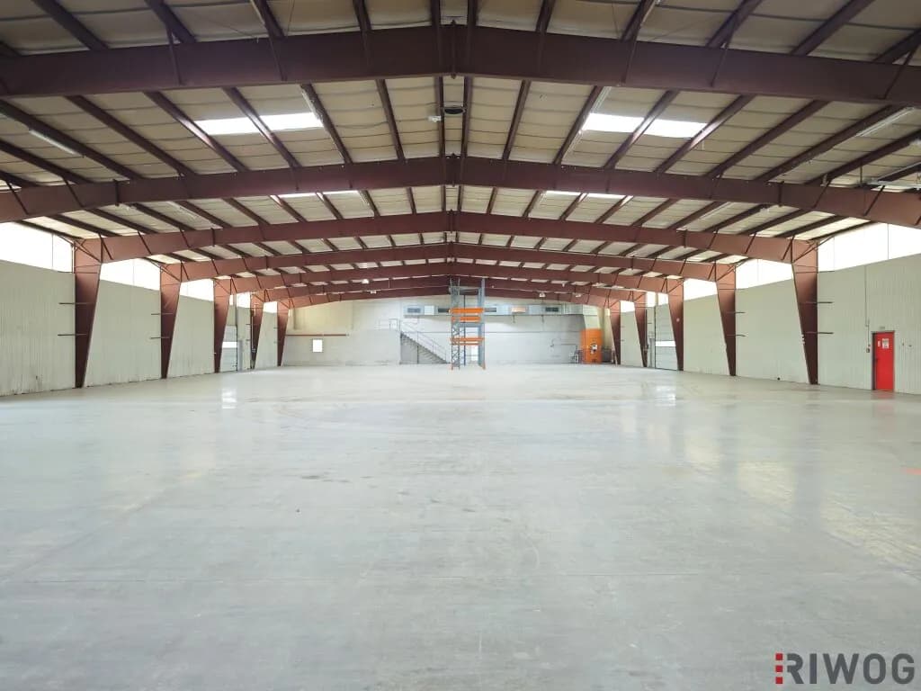 Immobilie mieten in Gänserndorf – 2 230 m², € 8.620