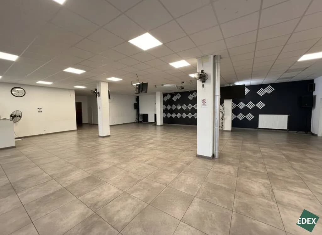 Gewerbeimmobilie mieten in Wien – 300 m², € 5.000