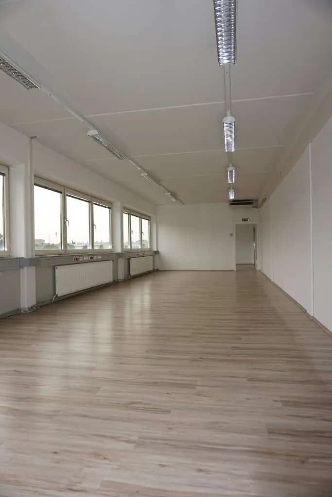 3-Zimmer-Gewerbeimmobilie mieten in Linz – 136 m², € 1.379