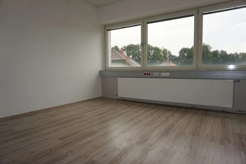 3-Zimmer-Gewerbeimmobilie mieten in Linz – 136 m², € 1.379 – Bild 4 von 6