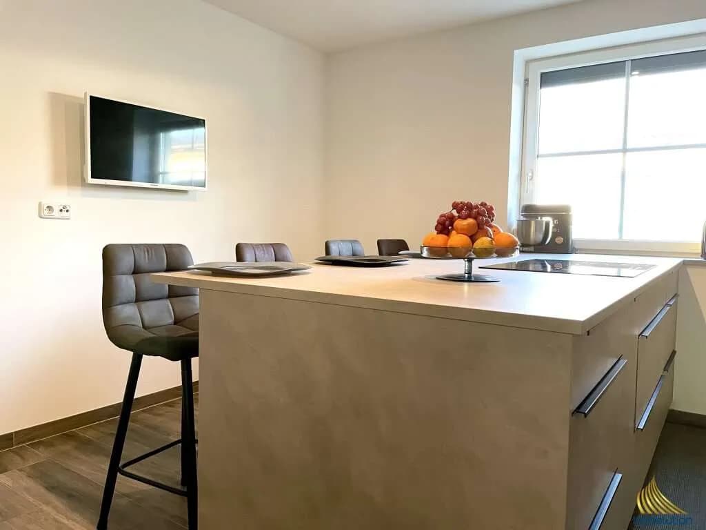 Haus kaufen in Amstetten – 238 m², € 549.000 – Bild 2 von 13
