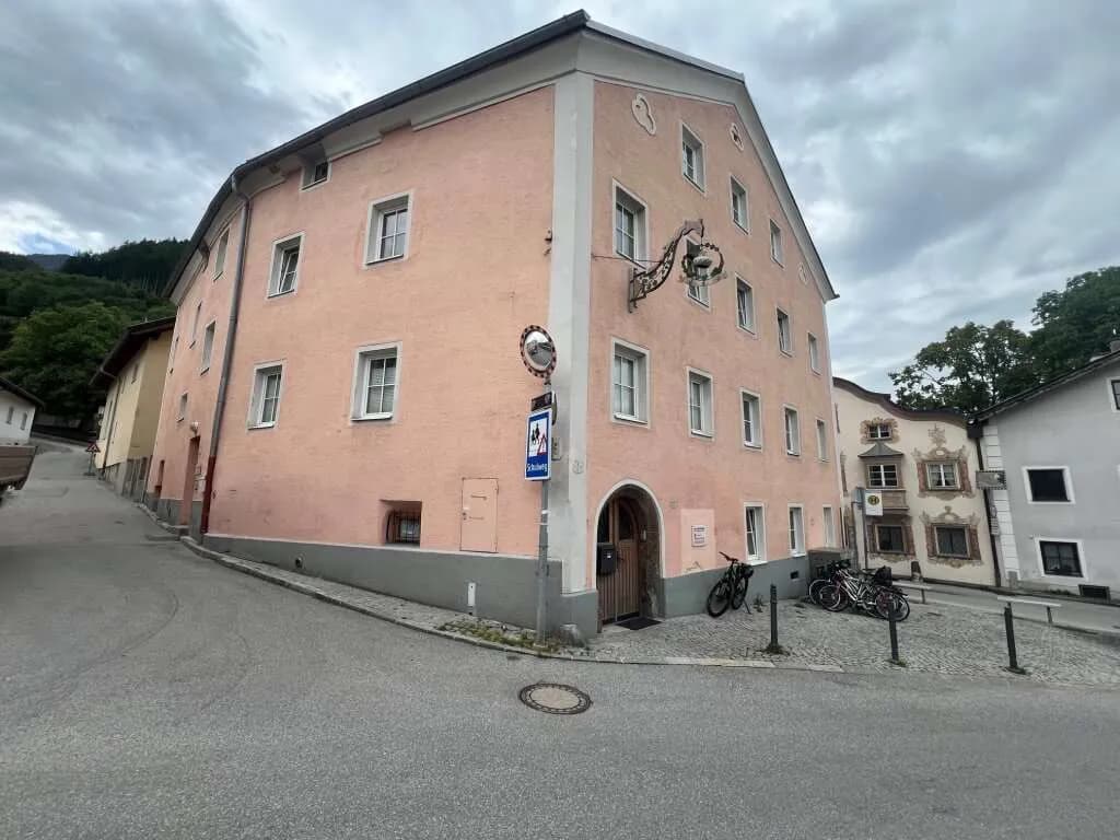 8-Zimmer-Wohnung kaufen in Schwaz – 201 m², € 670.000 – Bild 2 von 5