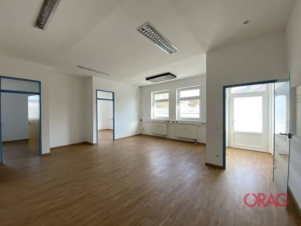 Gewerbeimmobilie mieten in Salzburg-Umgebung – 94 m², € 1.036