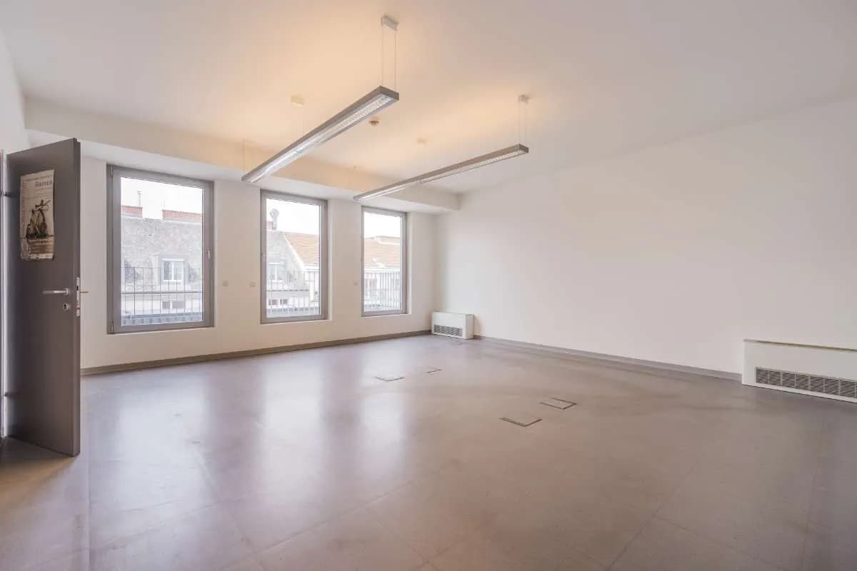 4-Zimmer-Gewerbeimmobilie mieten in Wien – 170 m², € 2.834 – Bild 2 von 10